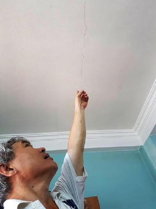 Thi công chung cư E4 Vũ Phạm Hàm (Cầu Giấy): Nhiều gia đình có nguy cơ sập nhà?