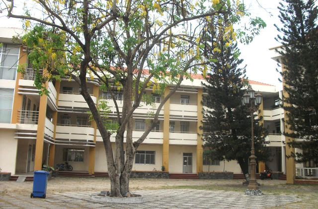 Hàng loạt "đất vàng" trụ sở cơ quan, ban ngành cũ ở Bình Dương bỏ hoang