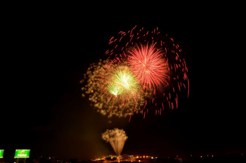 Lung linh "bữa tiệc" pháo hoa mừng Quốc khánh