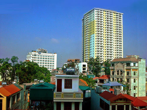 
Tòa nhà tai tiếng Kinh Đô Building 93 Lò Đúc
