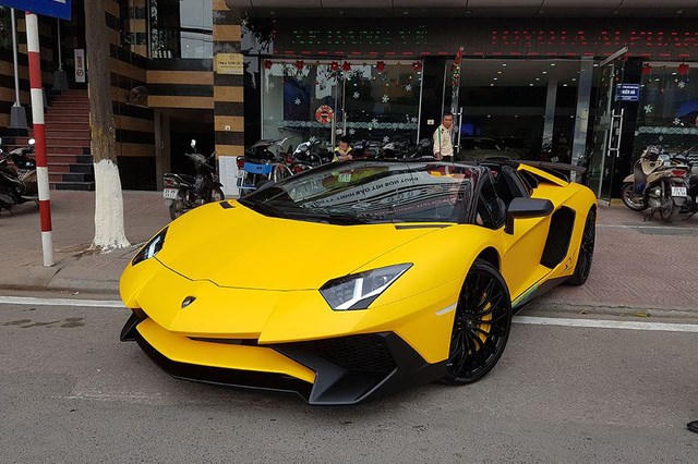 Top siêu xe đắt nhất Việt Nam, đại gia Dubai cũng "nể"