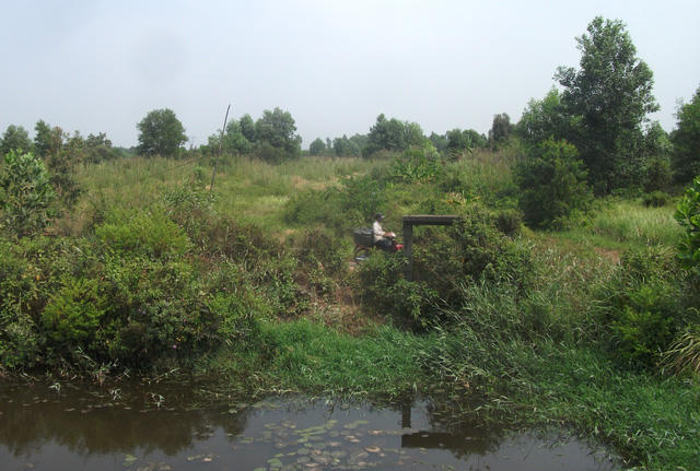 Nhiều dự án tỷ đô vẫn hoang tàn, Tập đoàn Berjaya tiếp tục vung tiền làm xổ số điện toán