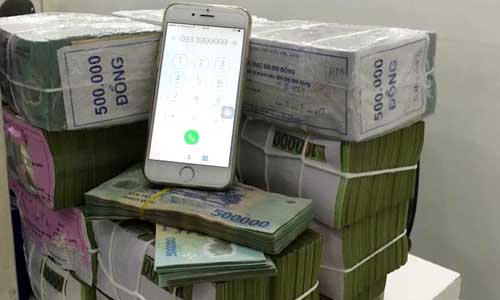 Nhà hàng chênh vênh trên vách đá