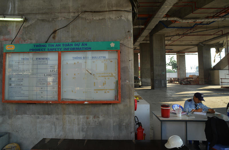 Saigon One Tower, bỏ hoang, cao ốc, hết tiền Saigon One Tower, bỏ hoang, cao ốc, hết tiền