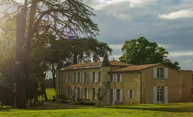 Soi khối BĐS khổng lồ của tỷ phú trẻ giàu nhất thế giới Triệu Vy