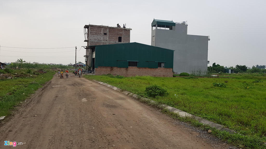 Ăn theo tin lên quận, đất 'vàng' ở huyện bị thổi giá 200 triệu/m2