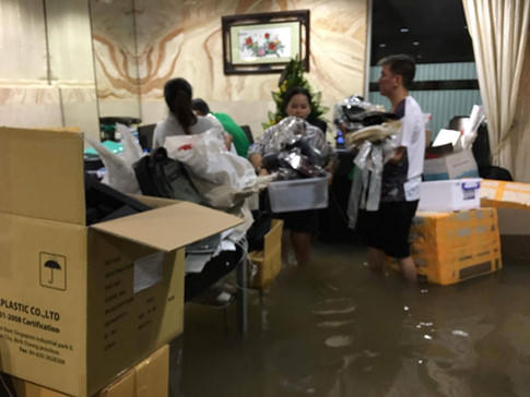 Biệt thự triệu đô của Đàm Vĩnh Hưng bị ngập sau trận mưa chiều 26.9