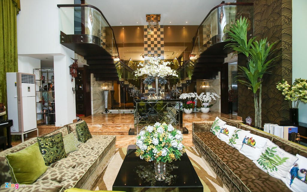 Khám phá biệt thự 3 triệu USD của Đàm Vĩnh Hưng