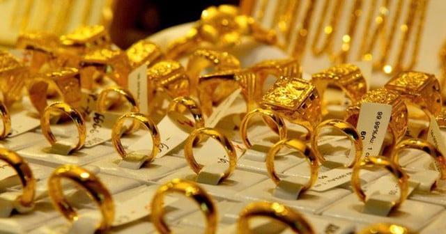 Giá vàng đồng loạt giảm