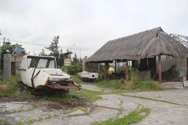 Hoang tàn ở khu biệt thự, resort cao cấp ven biển Bình Thuận