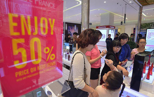 hàng-hiệu, giảm-giá, khuyến-mại, người-tiêu-dùng, trung-tâm-mua-sắm, khuyến-mãi-giáng-sinh, hàng-hiệu, giảm-giá, khuyến-mại, người-tiêu-dùng, trung-tâm-mua-sắm, khuyến-mãi-giáng-sinh,