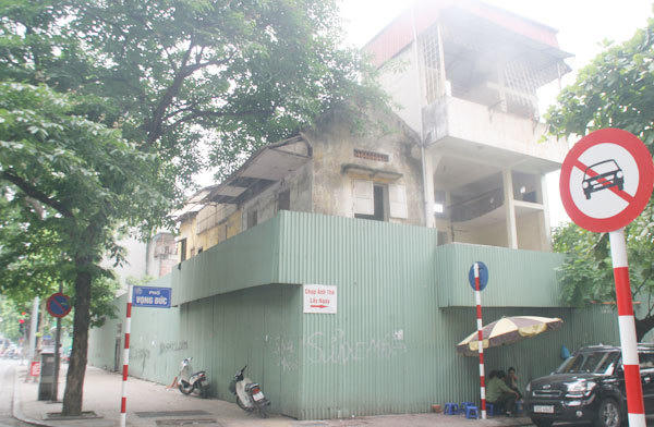 đất vàng, đất vàng hồ gươm, hồ gươm, trung tâm thương  mại, kem tràng tiền, dự án, đất-vàng-Hồ-Gươm, dự-án, bỏ-hoang, đất-vàng, Tràng-Thi, kem-tràng-tiền