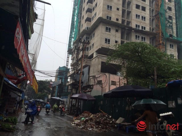 Hà Nội: Ngán ngẩm những chung cư "con voi" ních ngàn người vào ngõ ngách