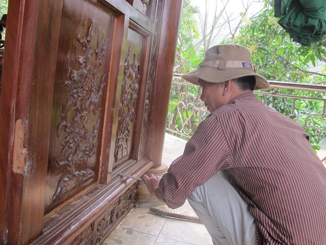 Thợ từ Bắc Ninh vào tháo dỡ biệt phủ không phép trên núi Hải Vân