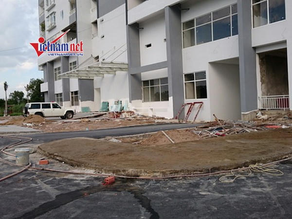 Thảm họa chung cư: Thi công ngổn ngang đã “lùa” dân vào ở