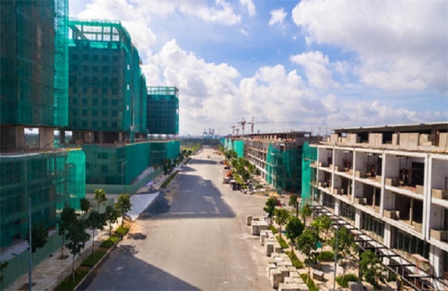 Doanh nghiệp TP. HCM: Chán “đất vàng”, đi săn dự án “chết”