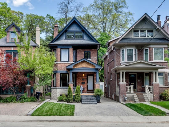 Sai lầm phong thủy cầu thang, coi chừng gặp họa!