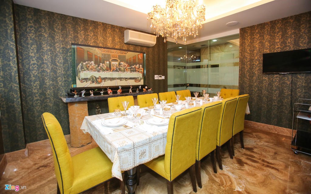 Khám phá biệt thự 3 triệu USD của Đàm Vĩnh Hưng