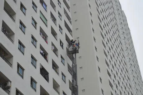 Hà Nội: Cháy lớn kinh hoàng ở chung cư HH4 Linh Đàm