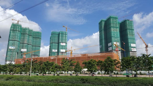 
Dự án Masteri Thảo Điền với 10.000 căn hộ sẽ gia nhập thị trường trong 2 năm tới. Đây là một trong những dự án có tốc độ thi công chóng mặt.
