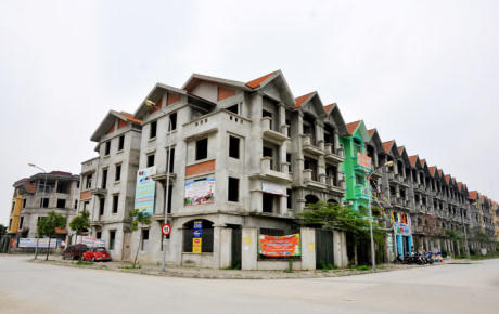 Hà Nội: Hàng trăm biệt thự giá chục tỉ bỏ hoang nhiều năm tại Mễ Trì