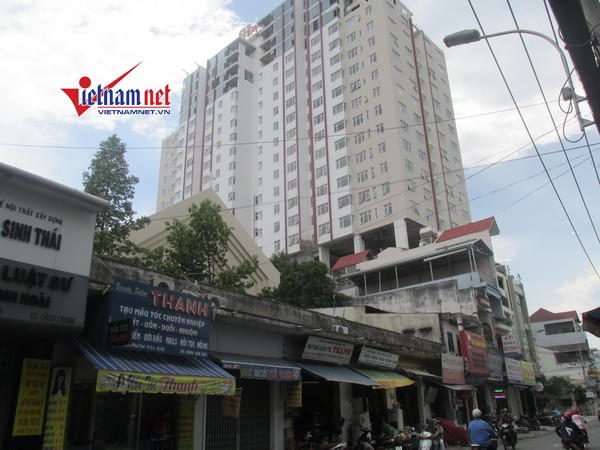 Thảm họa chung cư: Thi công ngổn ngang đã “lùa” dân vào ở