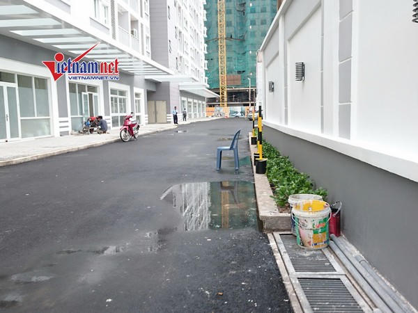 Thảm họa chung cư: Thi công ngổn ngang đã “lùa” dân vào ở