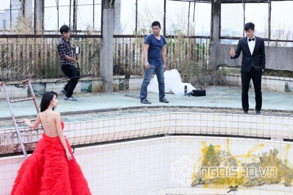 Rò rỉ hậu trường chụp ảnh cưới của Thủy Tiên - Công Vinh