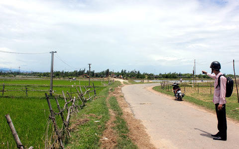 Hà Tĩnh: Nắn đường “nuốt” đất của dân