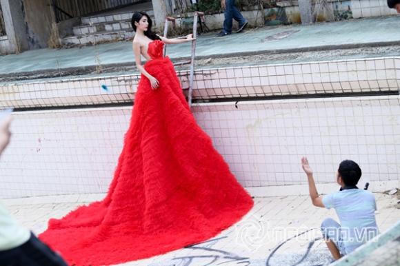 Rò rỉ hậu trường chụp ảnh cưới của Thủy Tiên - Công Vinh