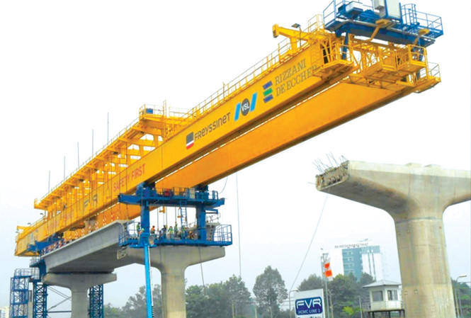 Metro Sài Gòn nợ như chúa chổm