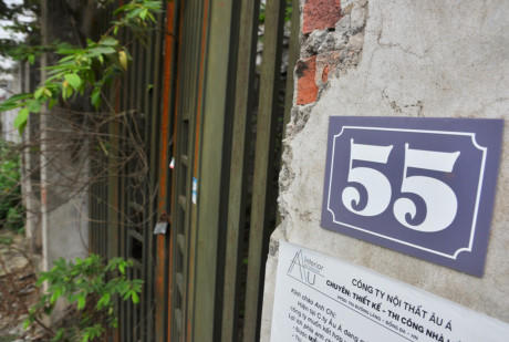 Hà Nội: Hàng trăm biệt thự giá chục tỉ bỏ hoang nhiều năm tại Mễ Trì