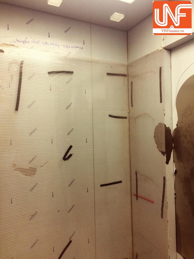 Thủ tục càng khó, giá nhà càng đắt