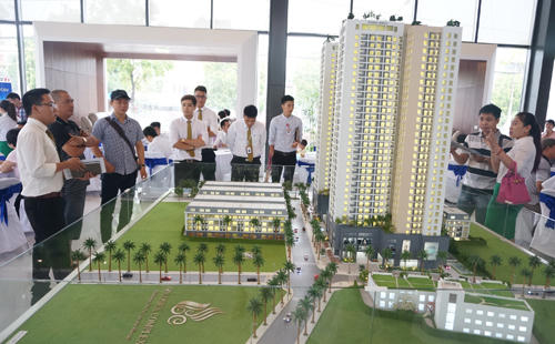 Bất động sản Sài Gòn: Nguồn cung dồi dào nhưng vẫn “đỏ mắt” tìm nhà 1 tỷ