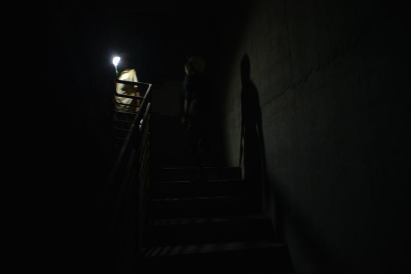 Saigon One Tower, bỏ hoang, cao ốc, hết tiền Saigon One Tower, bỏ hoang, cao ốc, hết tiền