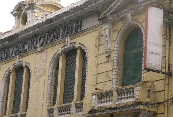 đất vàng, đất vàng hồ gươm, hồ gươm, trung tâm thương  mại, kem tràng tiền, dự án, đất-vàng-Hồ-Gươm, dự-án, bỏ-hoang, đất-vàng, Tràng-Thi, kem-tràng-tiền