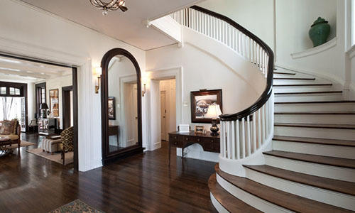 Sai lầm phong thủy cầu thang, coi chừng gặp họa!