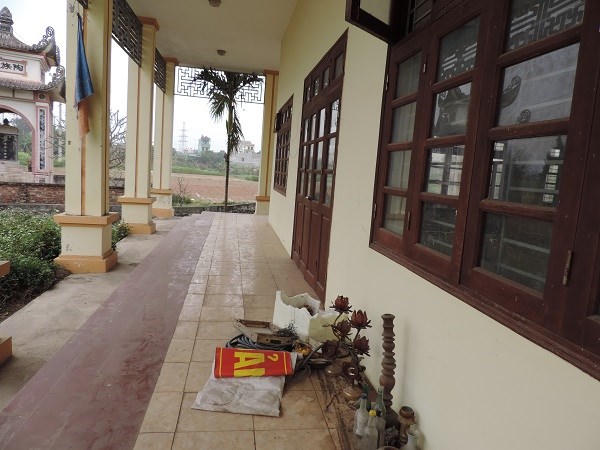 Nhà văn hóa 4 tỉ “đắp chiếu”, dân phải đi họp nhờ