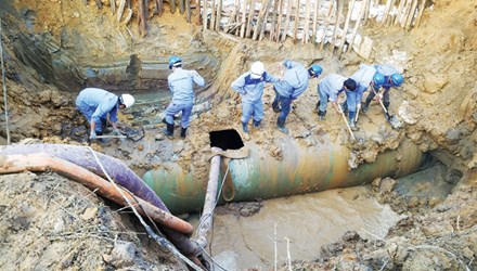 Dự án nước sông Đà số 2 dùng đường ống Trung Quốc