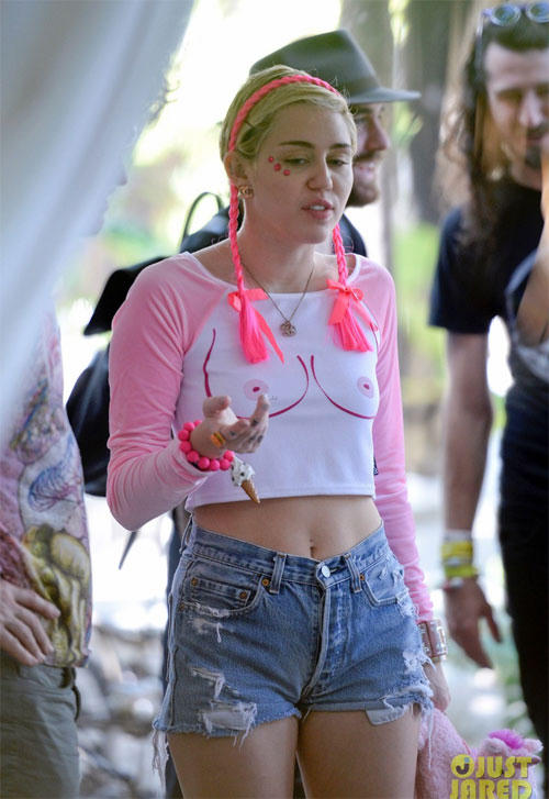 miley-9814-1417680092.jpg