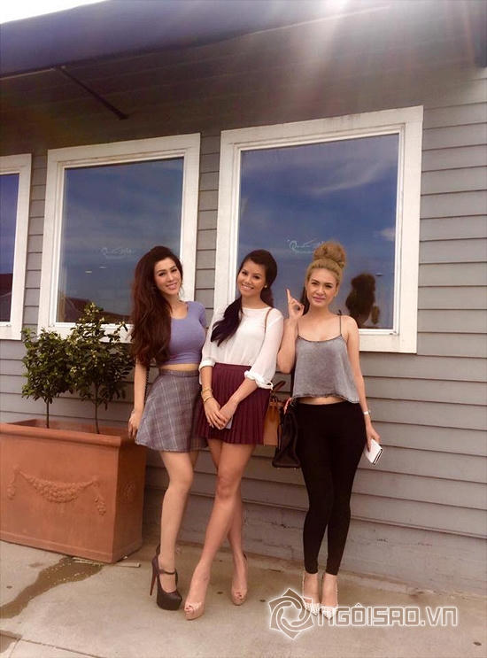 Maria Đinh Phương Ánh eo nhỏ xíu 8