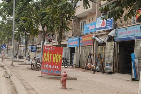 Xót xa cảnh biệt thự tiền tỉ bỏ hoang ở khu đô thị Văn Phú