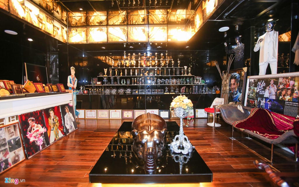 Khám phá biệt thự 3 triệu USD của Đàm Vĩnh Hưng