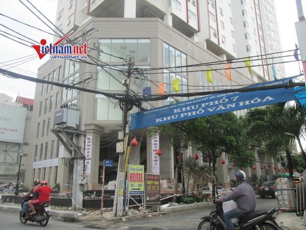 Thảm họa chung cư: Thi công ngổn ngang đã “lùa” dân vào ở