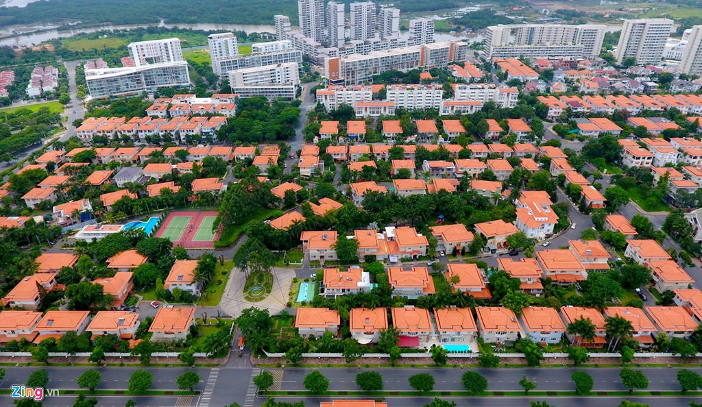 Khu Nam (Sài Gòn) bốc mùi, người mua nhà có khả năng "chạy" về khu Đông?