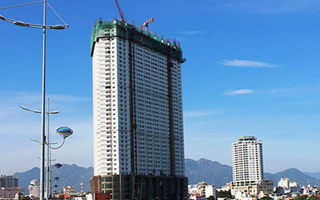 Bộ Xây dựng "mập mờ" quan điểm vụ rút giấy phép tòa nhà Mường Thanh - Khánh Hòa