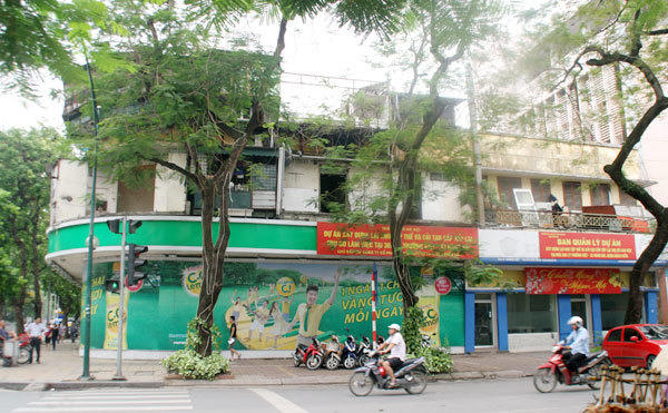 đất vàng, đất vàng hồ gươm, hồ gươm, trung tâm thương  mại, kem tràng tiền, dự án, đất-vàng-Hồ-Gươm, dự-án, bỏ-hoang, đất-vàng, Tràng-Thi, kem-tràng-tiền