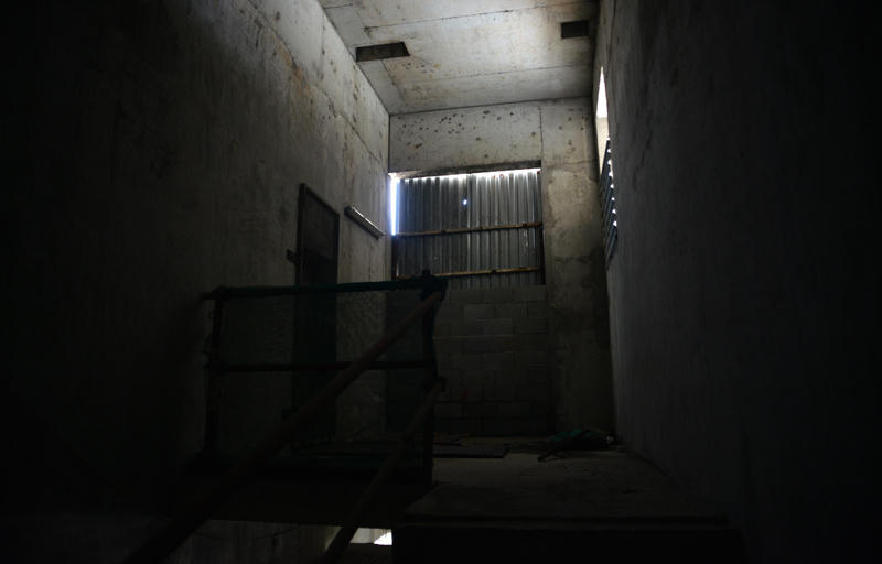 Saigon One Tower, bỏ hoang, cao ốc, hết tiền Saigon One Tower, bỏ hoang, cao ốc, hết tiền