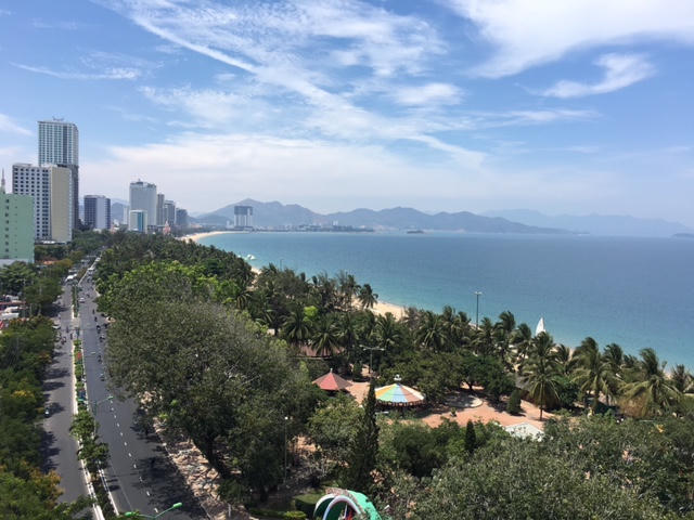 Nguồn cung “dội chợ”, môi giới cũng hoảng sợ khủng hoảng thừa Condotel Nha Trang