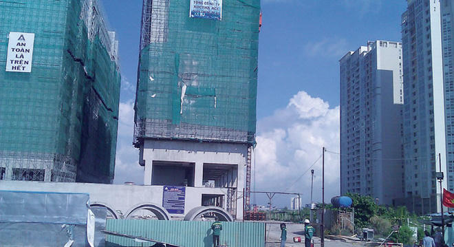 Chung cư "đắp chiếu" nhiều năm, cầu cứu khẩn cấp đến Bí thư Đinh La Thăng